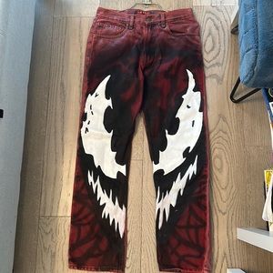 Venom jeans